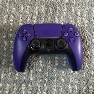 Sony DualSense Controller - Vibrant Purple and Black